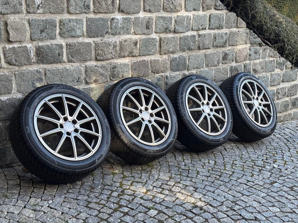 Jantes + pneus 18” RC Design + Bridgestone Blizzak, Véhicule de tourisme, Enlèvement, Pneus hiver, 215 mm