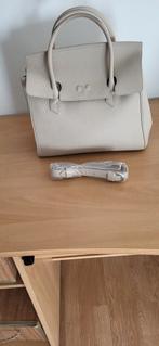 Sac à main Nathan, Enlèvement, Sac à main