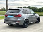 BMW X5 xDrive40d Aero M Performance 313pk 7pl Panorama, Auto's, BMW, Te koop, Zilver of Grijs, 159 g/km, X5