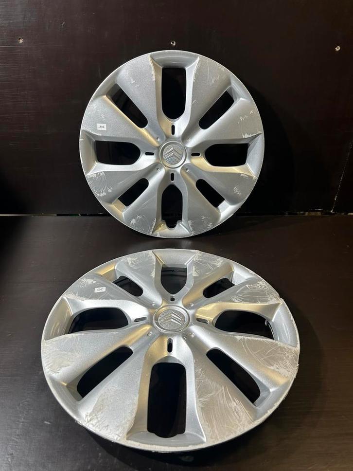 2 wieldoppen Citroën C1 C2 berlingo saxo 14", Auto diversen, Wieldoppen, Gebruikt, Ophalen of Verzenden