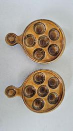 Art. 933 Assiettes à Escargots Vintage (2x), Assiettes(s), Comme neuf, Céramique, Enlèvement