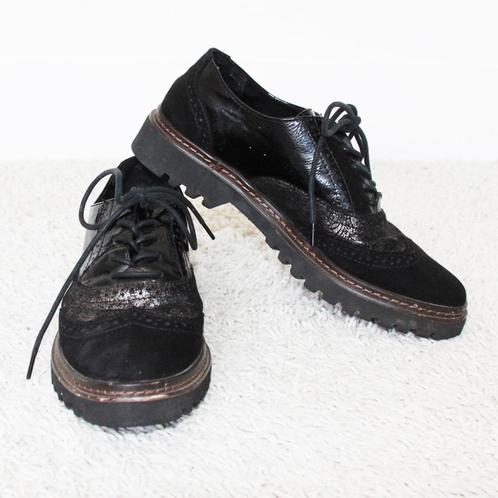 Mooie Leren Blue Box Veterschoenen s22 (Maat 38) € 35,-, Kleding | Dames, Schoenen, Zo goed als nieuw, Sneakers, Zwart, Verzenden