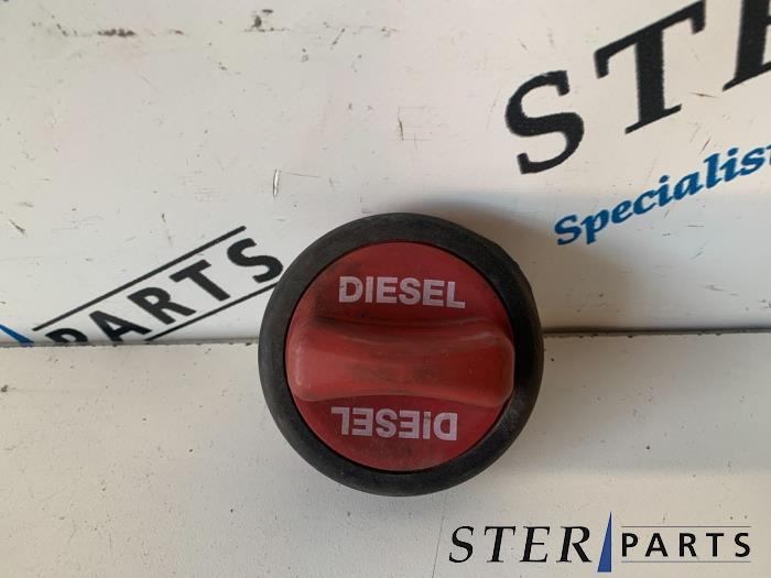 Bouchon réservoir d'un Mercedes E-Klasse, Enlèvement ou Envoi, 3 mois de garantie, Utilisé, Mercedes-Benz