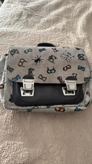 Boekentas Jeune Premier beschikbaar voor biedingen