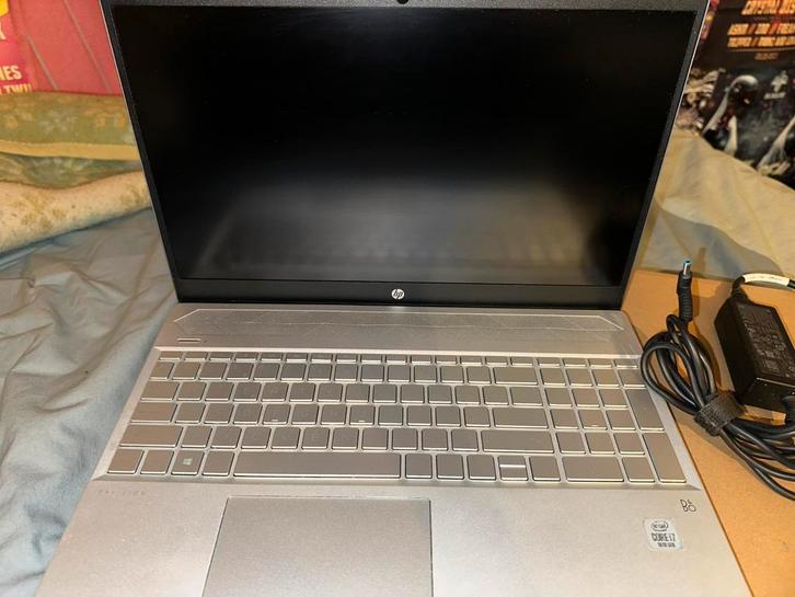 Pc portable Hp Pavillon 15 à vendre, Informatique & Logiciels, Ordinateurs portables Windows, Comme neuf, 15 pouces, SSD, Moins de 2 Ghz