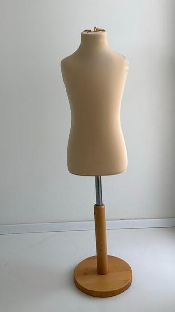 Paspop kindermaat, Hobby & Loisirs créatifs, Enlèvement, Comme neuf, Mannequin