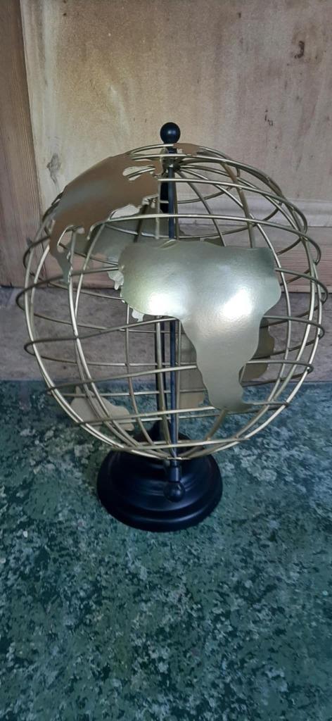 GLOBE TERRESTRE, Huis en Inrichting, Overige Huis en Inrichting, Zo goed als nieuw, Ophalen