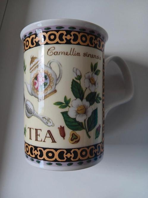 ZGAN Roy Kirkham Tea Camellia mug mok beker, Huis en Inrichting, Keuken | Servies, Zo goed als nieuw, Boerenbont, Aardewerk, Ophalen of Verzenden