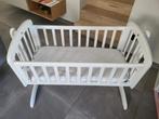 Houten wieg inclusief Aerosleep matras en beschermer, Kinderen en Baby's, Babywiegjes en Ledikanten, Ophalen, Zo goed als nieuw