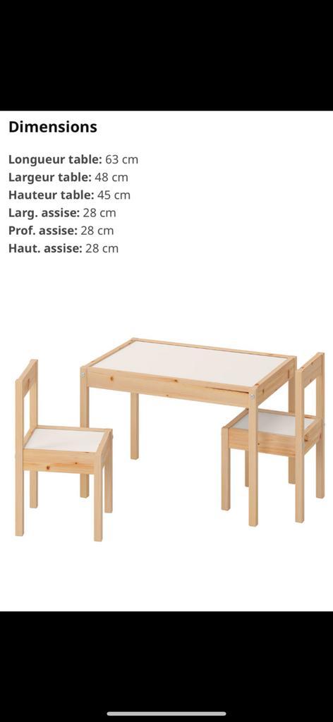 Kindertafel met 2 stoelen, Kinderen en Baby's, Kinderkamer | Tafels en Stoelen, Gebruikt, Tafel(s) en Stoel(en), Ophalen of Verzenden