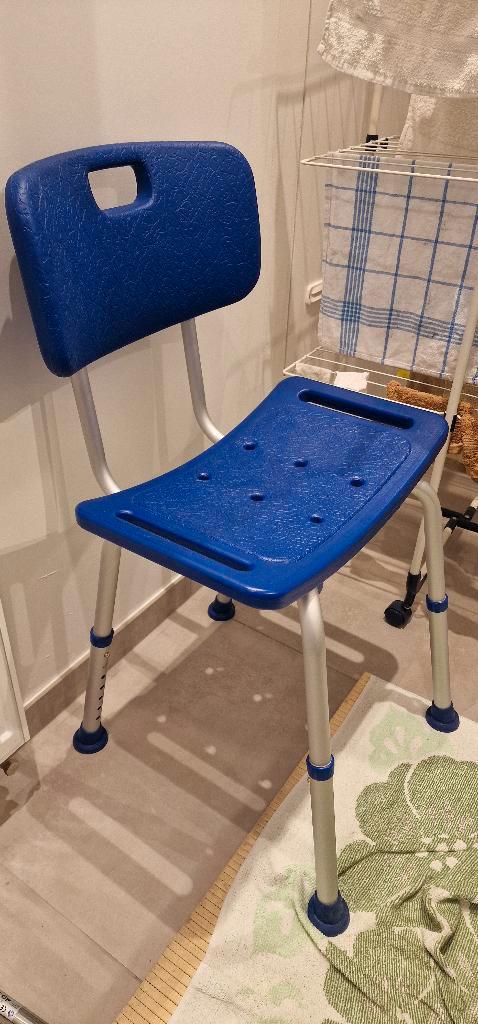 DOUCHESTOEL MET RUGLEUNING, Diversen, Verpleegmiddelen, Zo goed als nieuw, Ophalen