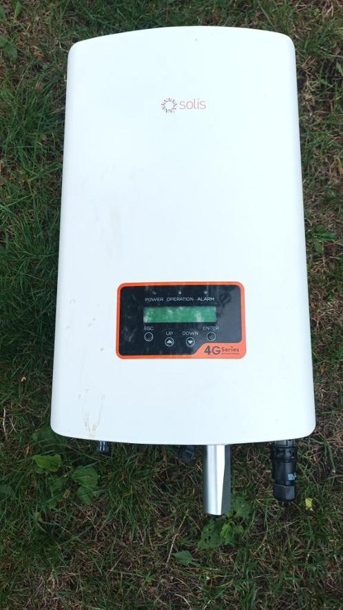 Omvormer 2,2kW Solis, Doe-het-zelf en Bouw, Zonnepanelen en Toebehoren, Gebruikt, Collector, 200 wattpiek of meer, Ophalen