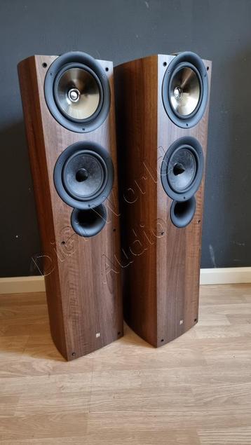 KEF IQ7 in de prachtige kleur Dark apple beschikbaar voor biedingen