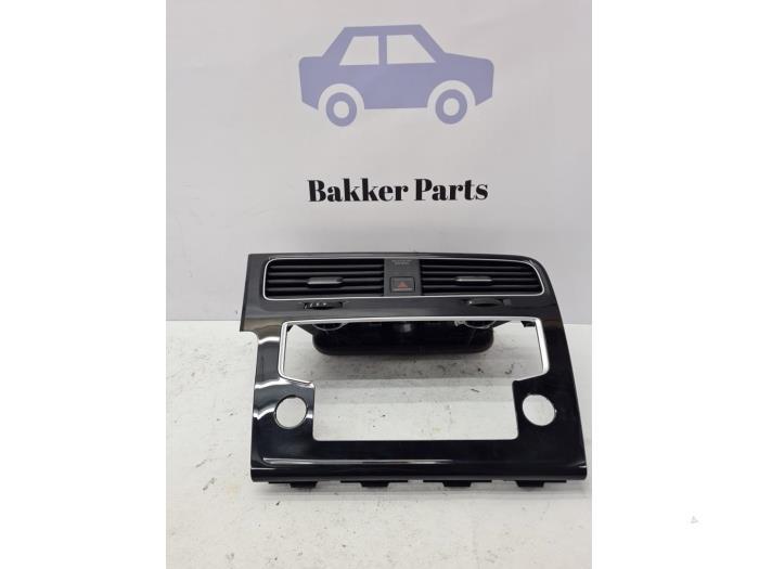 Dashboard deel van een Volkswagen Golf, Auto-onderdelen, Dashboard en Schakelaars, Volkswagen, Gebruikt, 3 maanden garantie