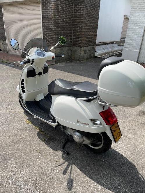 VESPA GTS 300 i.e.SUPER, Motoren, Overige Motoren, 12 t/m 35 kW, 1 cilinder, Ophalen