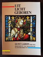 Uit licht geboren  - Gust Ladon, Gelezen, Theo Mertens, Ophalen of Verzenden