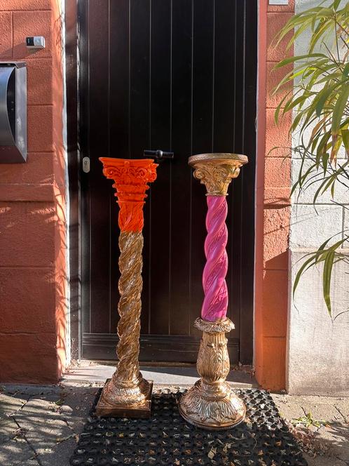 Unieke kleurrijke piëdestals – 1 meter hoog – vntg postmoder, Huis en Inrichting, Woonaccessoires | Zuilen en Pilaren, Gebruikt