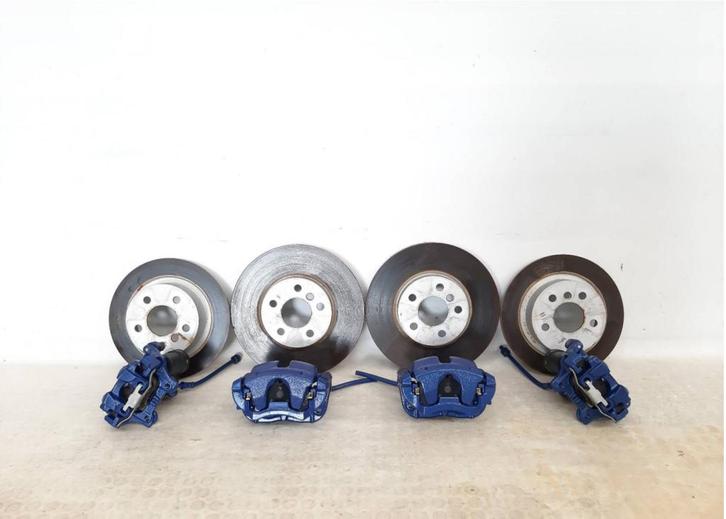 Remmen Set 307mm BMW X1 F48 X2 F39 – 10 km, Auto-onderdelen, Remmen en Aandrijving, BMW, Gebruikt, Ophalen of Verzenden