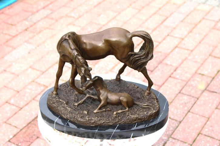 jument et son poulain en bronze signé, PJ MENE, Antiquités & Art, Antiquités | Bronze & Cuivre, Bronze, Enlèvement ou Envoi