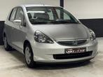 HONDA JAZZ 1.4i BENZINE DIGITALE AIRCO /NIEUWSTAAT+GARANTIE✅, Voorwielaandrijving, Stof, Zwart, 4 cilinders