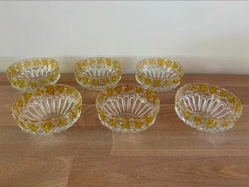 6 Vlntage kommetjes met druiven. Walther ? beschikbaar voor biedingen