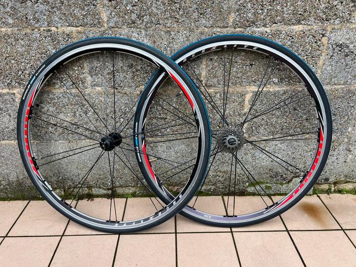 Paire de roues Bontrager, Sports & Fitness, Cyclisme, Enlèvement ou Envoi