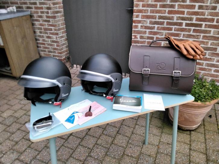 Vespa 125cc gts., Motoren, Accessoires | Koffers en Tassen, Ophalen