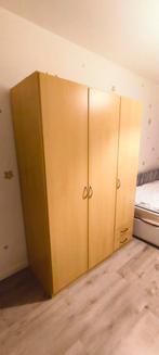 Gratis kleerkast 140cm breedte., Ophalen, Gebruikt, 100 tot 150 cm, 150 tot 200 cm