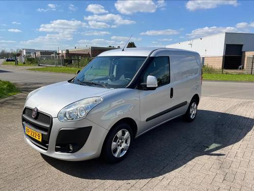 Fiat Doblò Trekhaak schuifdeur (bj 2015), Auto's, Bestelwagens en Lichte vracht, Bedrijf, Te koop, Airbags, Airconditioning, Elektrische ramen