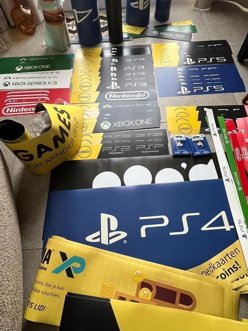 Mega partij gamenania reclame spullen en displays, Boeken, Stock en Verzamelingen, Zo goed als nieuw, Ophalen of Verzenden