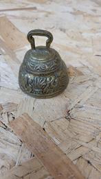 Cloche décorative ancienne en bronze – reliefs religieux,, Antiquités & Art, Enlèvement ou Envoi, Bronze