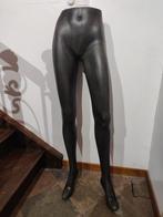 Paspobenen zwart vrouw, Ophalen, Zo goed als nieuw, Paspop