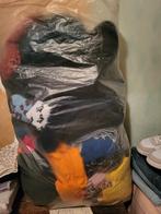 sac de vetements a donner, Enlèvement, Porté