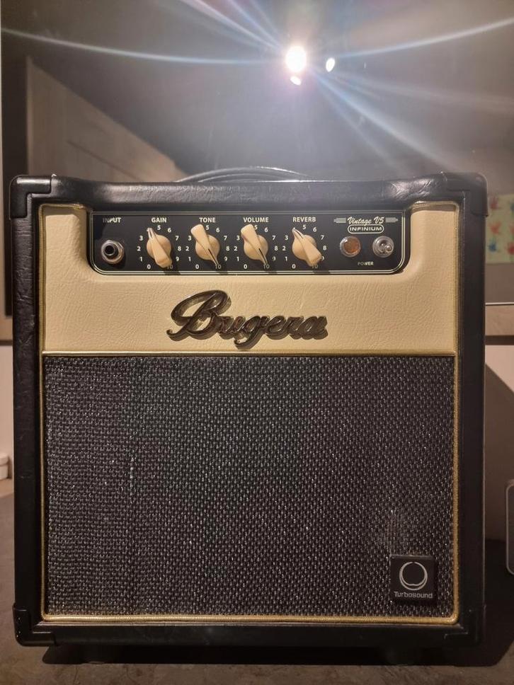Bugera V5 Infinium versterker, Muziek en Instrumenten, Versterkers | Bas en Gitaar, Zo goed als nieuw, Ophalen