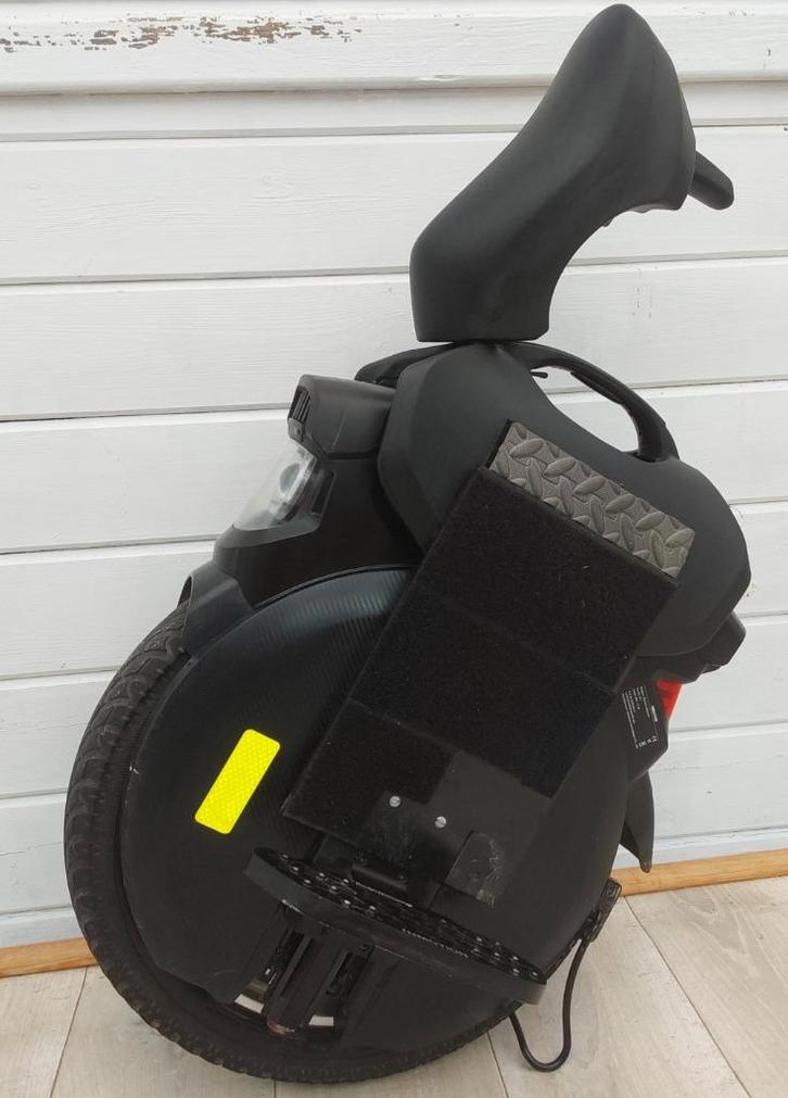 Inmotion V11 Unicycle EUC, Vélos & Vélomoteurs, Vélos | Unicycles, Utilisé, Électrique, Enlèvement