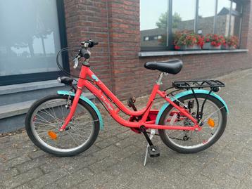 Meisjesfiets 20 inch, in mooie staat beschikbaar voor biedingen