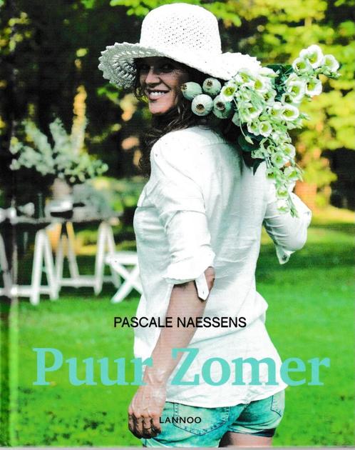 Boek Pascale Naessens - Puur zomer - Het Laatste Nieuws., Boeken, Kookboeken, Ophalen of Verzenden