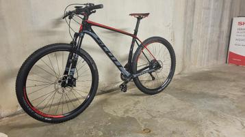 MBT Scott Scale 915 XL Carbon (high spec.) beschikbaar voor biedingen