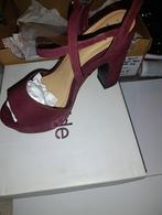 Chaussures femme taille 38  NEUF, Enlèvement, Neuf