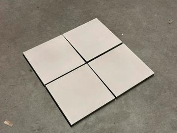 Nieuw lot cementtegels 20x20cm-10m2-soft grey-De Tegel BV beschikbaar voor biedingen