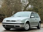 VW Golf 4 - 105.961 KM - 1er main - 1.4 Essence, Autos, Achat, Euro 4, 3 portes, Golf