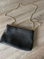 Lederen handtasje met ketting, Handtassen en Accessoires, Tassen | Damestassen, Ophalen of Verzenden, Zo goed als nieuw, Zwart