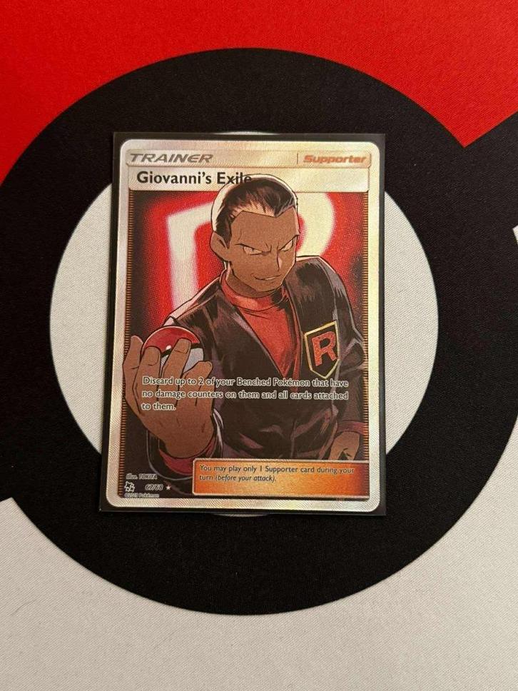 Pokémon - Hidden Fates - Giovanni's Exile 67/68 - NM, Hobby en Vrije tijd, Verzamelkaartspellen | Pokémon, Zo goed als nieuw, Losse kaart