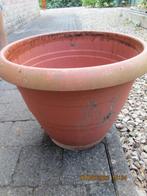 Pot de fleurs brun., Kunststof, Tuin, Rond, Gebruikt