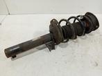 VEERPOOT LINKS VOOR Golf VII Variant (AUVV) (5Q0413023FL), Gebruikt, Volkswagen