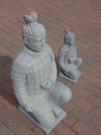 statue guerrier chinois a genoux en polystone h : 82 cm, Jardin & Terrasse, Bouddha, Pierre, Enlèvement ou Envoi, Neuf