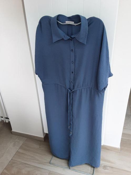 Mooi lang kleed korte mouwen maat 46 *Only carmakoma*, Kleding | Dames, Jurken, Zo goed als nieuw, Maat 46/48 (XL) of groter, Blauw