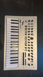 Korg Minilogue, Muziek en Instrumenten, Synthesizers, Ophalen, Zo goed als nieuw, Korg