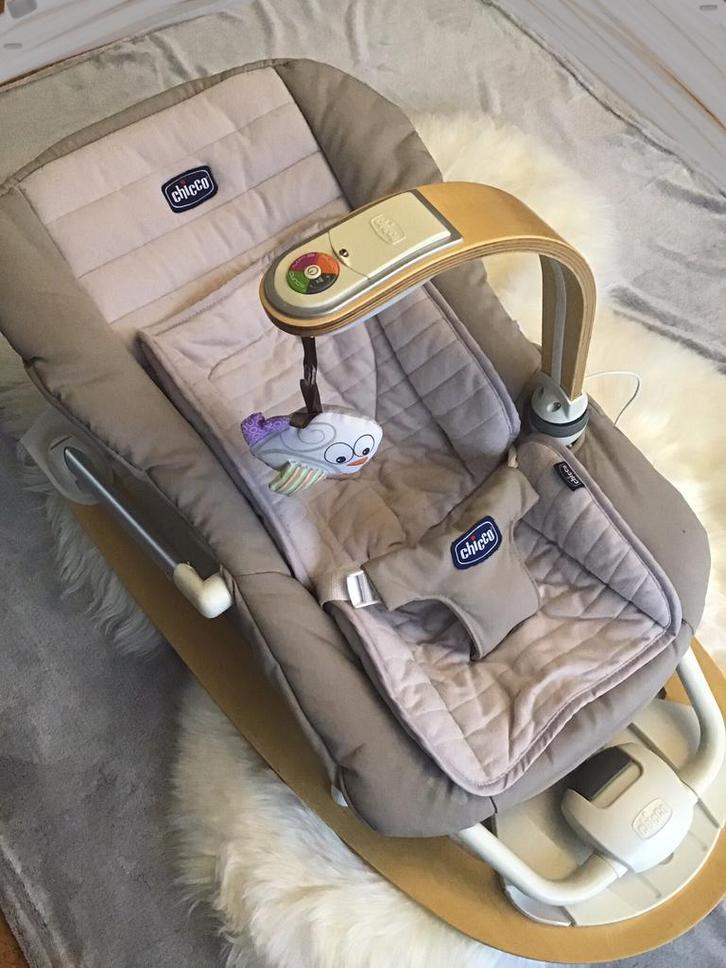 Relax Chicco met aangename geluidjes, Kinderen en Baby's, Wipstoeltjes, Zo goed als nieuw, Chicco, Ophalen of Verzenden