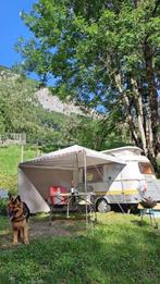Eriba Puck 120 supercompact en lichtgewicht caravan, Standaardzit, Tot en met 2, Omvormbare zithoek, Eriba